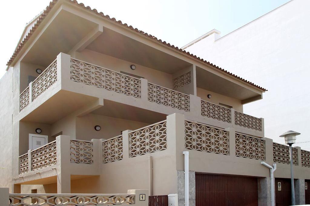 Rvapartaments Provenzal L' Escala المظهر الخارجي الصورة
