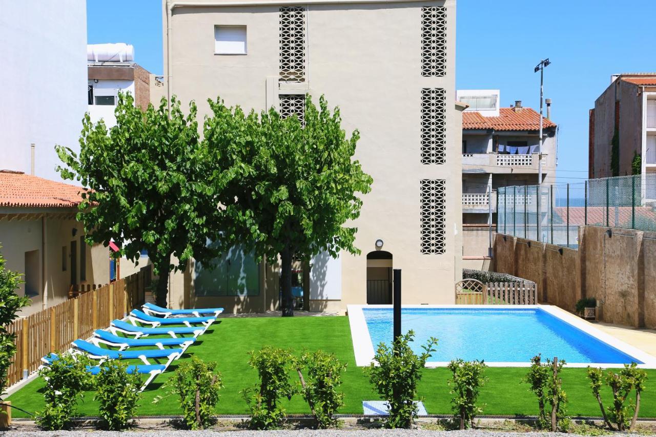 Rvapartaments Provenzal L' Escala المظهر الخارجي الصورة